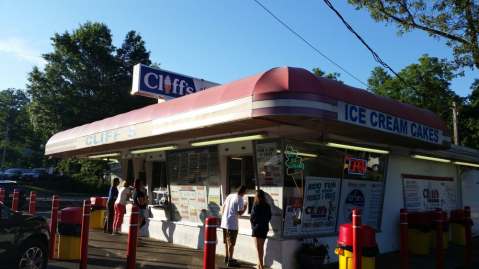 The Tiny Shop In New Jersey That Serves Homemade Ice Cream To Die For