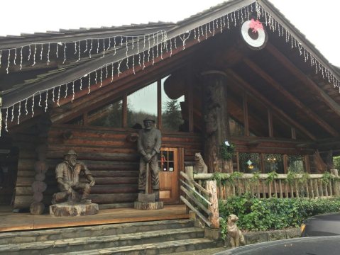 A Trip To This Themed Restaurant In Oregon Is Simply Unforgettable