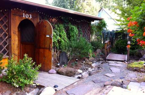 The Secluded Restaurant In Oregon With The Most Magical Surroundings