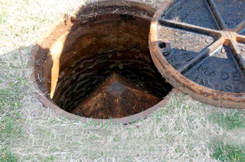 Most People Have No Idea There's A Second Washington Monument Hiding In DC