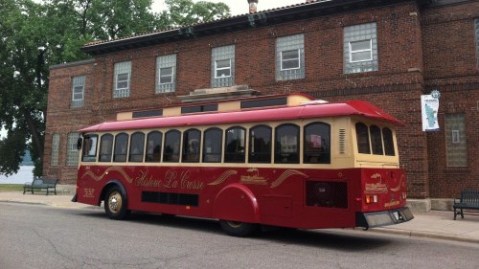 There's A Magical Trolley Ride In Wisconsin That Most People Don't Know About