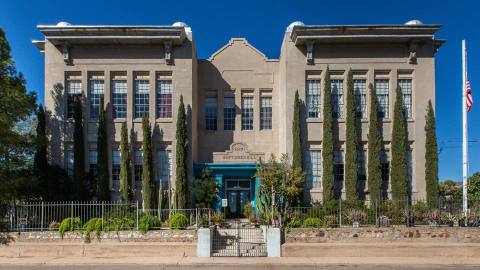 This Arizona Hotel Used To Be A Schoolhouse And You Need To Visit