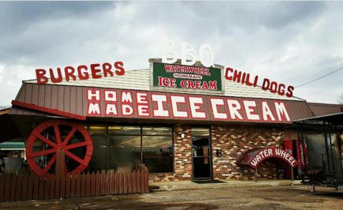 This Shop In Mississippi Serves Homemade Ice Cream To Die For