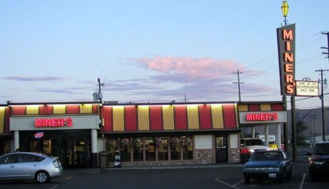 The Timeless Washington Restaurant Everyone Needs To Visit At Least Once