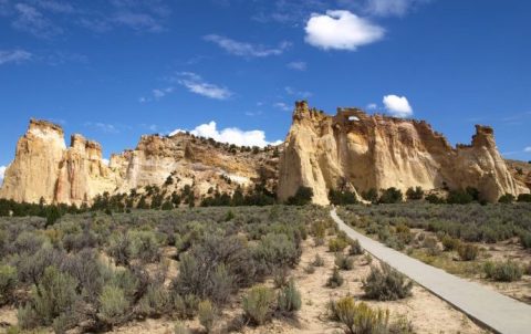 This Little-Known Arch In Utah Is Accessible To Everyone