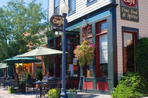 The Remote South Dakota Restaurant With The Best Seafood Ever