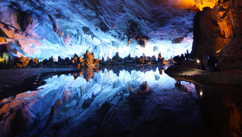 The Enchanting South Dakota Cave That Truly Is A Wonderland