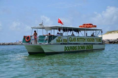 The Amazing Glass-Bottomed Boat Tour In Alabama Will Bring Out The Adventurer In You