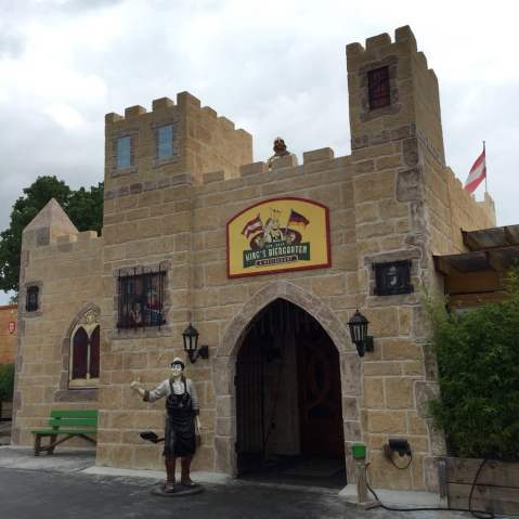 A Whimsical Restaurant In Texas, King’s Biergarten Is A Must-Visit