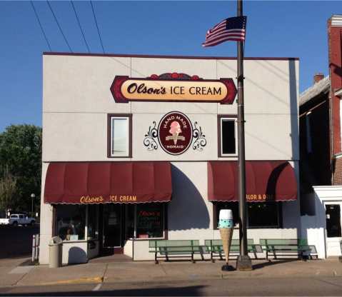 A Tiny Shop In Wisconsin, Olson’s Serves Magnificent Homemade Ice Cream