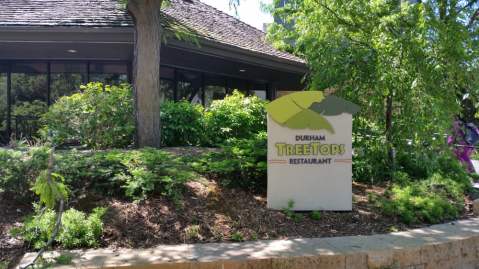 The Sky High Restaurant In Nebraska That Lets You Dine Among The Trees