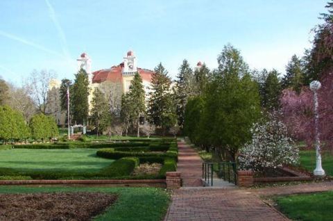 This Is The Most Unique Hotel In Indiana And You’ll Definitely Want To Visit