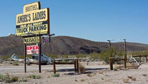 15 Staggering Photos Of An Abandoned Brothel Hiding In Nevada