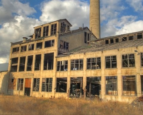 The Stories Behind These 10 Modern Ruins In Idaho Will Chill You To The Bone