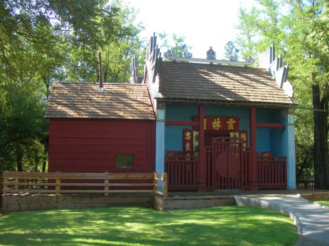 Few People Know This Unique Temple In Northern California Even Exists