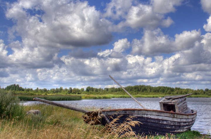 Abandoned Places in Idaho: Lake Pend Oreille Shipwreck Ruins