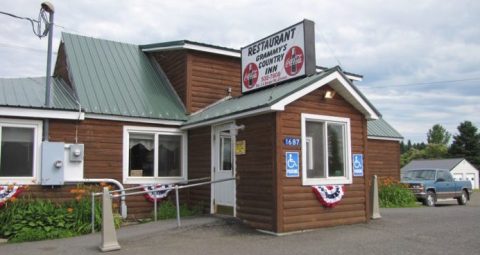 This Restaurant In Maine Doesn't Look Like Much - But The Food Is Amazing