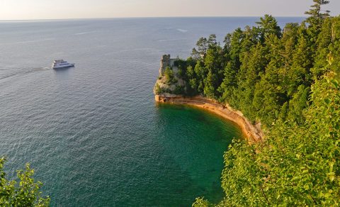 9 Beautiful Boat Tours In Michigan That Will Give You A Whole New Perspective