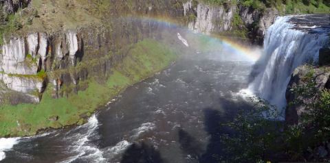 The Most Alluring Natural Wonder In Idaho Is Positively Magical