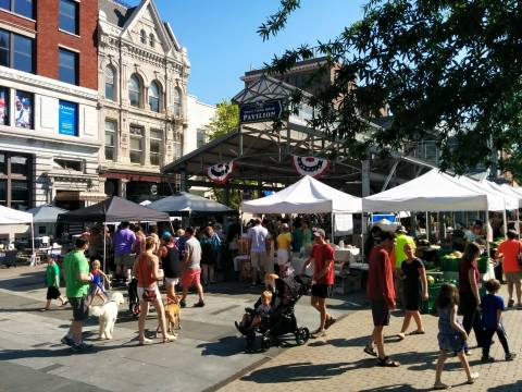 Everyone In Kentucky Must Visit This Epic Farmers Market At Least Once