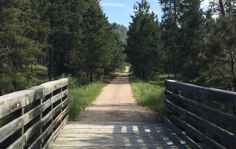 11 Easy Hikes To Add To Your Outdoor Bucket List In South Dakota