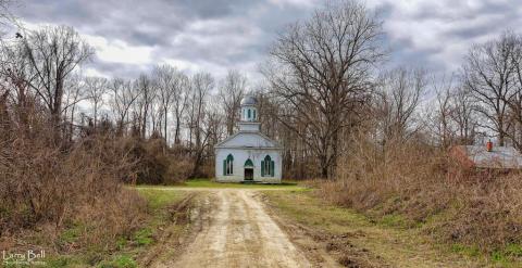 This Ghost Town Chapel In Mississippi Is Hauntingly Beautiful