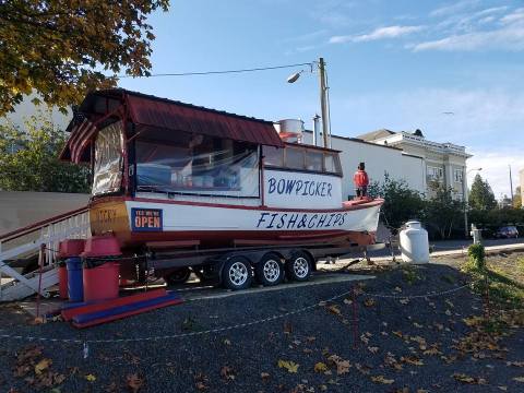 The One Of A Kind Oregon Restaurant Everyone Needs To Experience At Least Once