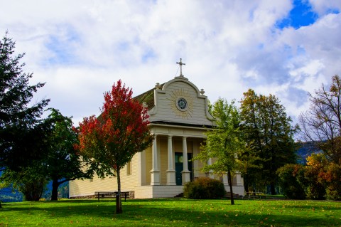 12 Amazing Field Trips Every Idahoan Took As A Kid (And Should Retake Now)