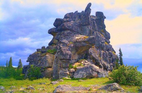 The Hiking Trail Hiding In Alaska That Will Transport You To Another World