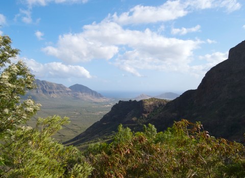 11 Easy Hawaii Hikes With The Most Incredible Views