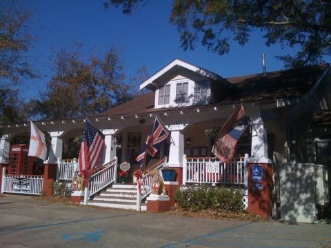 Visit These 6 Charming Tea Rooms In Louisiana For A Piece Of The Past