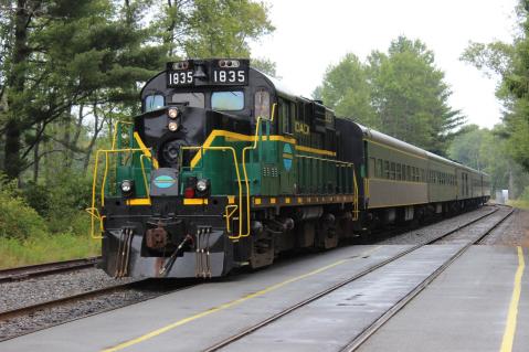 This Wine-Themed Train In New York Will Give You The Ride Of A Lifetime