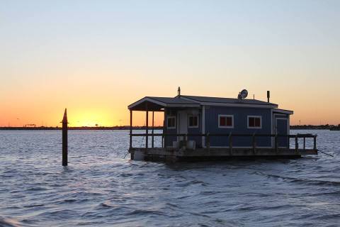 These Floating Cabins In Texas Are The Ultimate Place To Stay Overnight This Summer