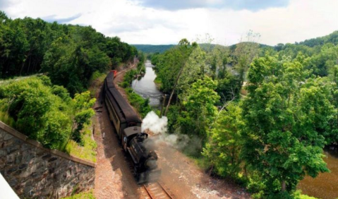 This Wine-Themed Train In Connecticut Will Give You The Ride Of A Lifetime