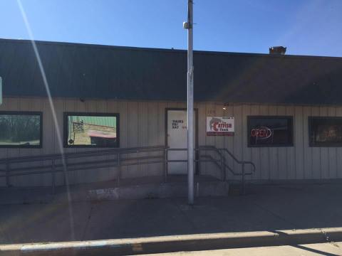 The Small Town Seafood Shack In Oklahoma That Serves Amazing Catfish