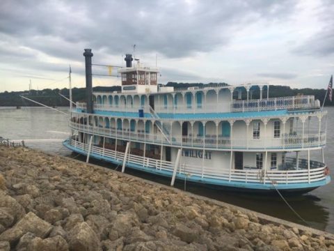 The Riverboat Cruise In Iowa You Never Knew Existed