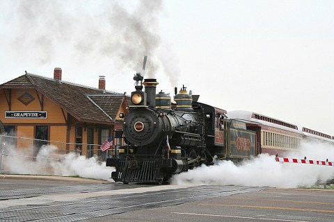 This Epic Train Ride in Dallas - Fort Worth Will Give You An Unforgettable Experience