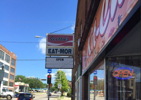 Everyone Goes Nuts For The Hamburgers At This Nostalgic Eatery In Wisconsin