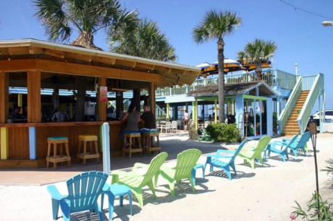 You’ll Love The Bird’s Eye View At The Golden Lion Cafe, A Beachside Eatery In Florida