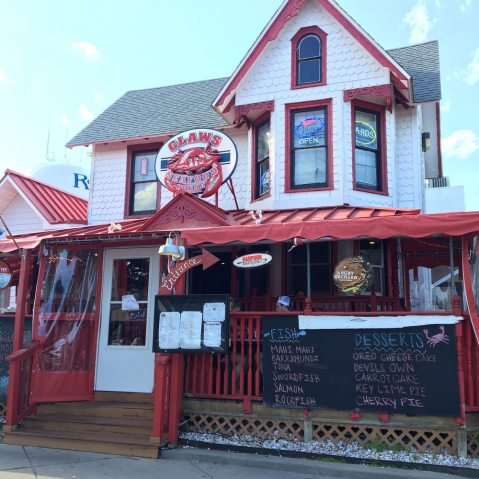 These 11 Restaurants in Delaware Serve The Most Mouthwatering Crab Dip