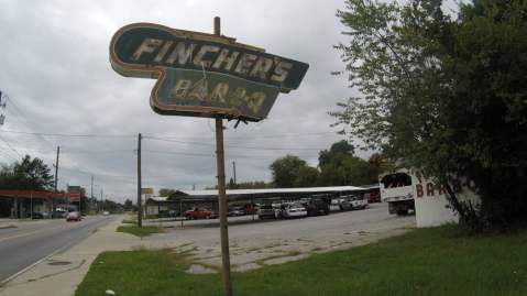 One of the Oldest BBQ Joints in Georgia Is Still Serving Up Mouthwateringly Good Meals