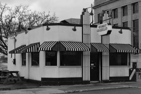 These 15 Retro Burger Joints in Indiana Will Have You Nostalgic for the Past