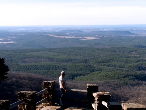 12 Inexpensive Road Trip Destinations In Arkansas That Won’t Break The Bank