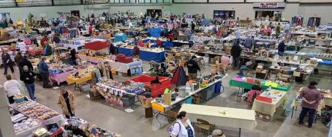 You Could Easily Spend All Weekend At This Enormous North Dakota Flea Market