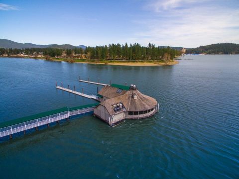 Dine On Top Of A Lake At This Unique Floating Restaurant In Idaho