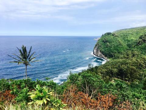 These 13 Scenic Overlooks In Hawaii Will Leave You Breathless