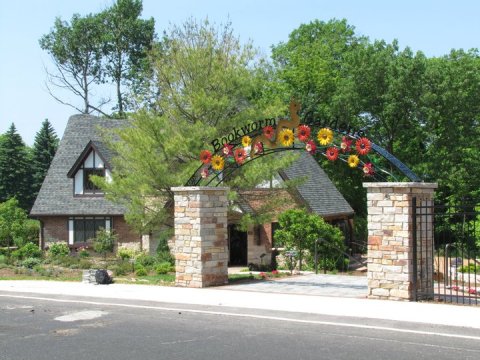 The Magical Wisconsin Gardens That Will Enchant You