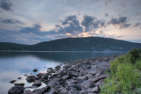 The Underrated Lake Near Milwaukee That's Perfect For A Summer Day