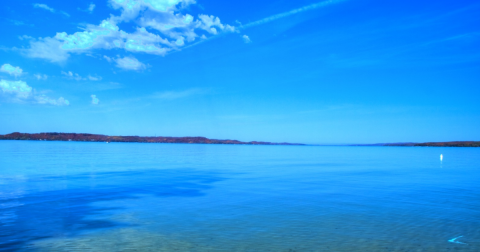 There's A Lake In Michigan With Caribbean Blue Waters And You'll Want To Visit