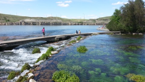 7 Amazing Natural Wonders Hiding In Plain Sight In Montana — No Hiking Required